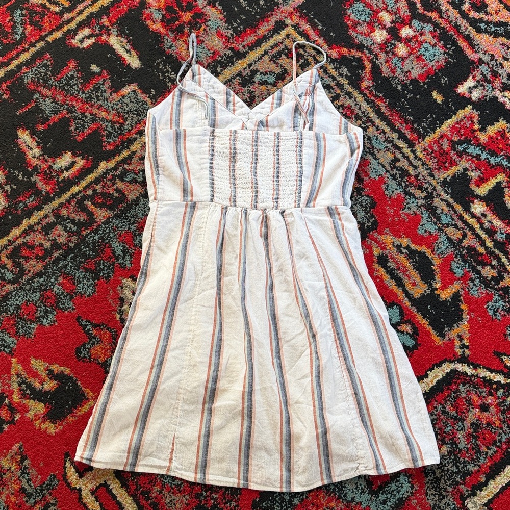 ✨ Effortless Summer Stripe Button Dress ✨ - Picture 3 of 6